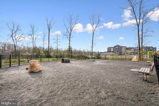Building Photo - 44603 Wolfhound Sq