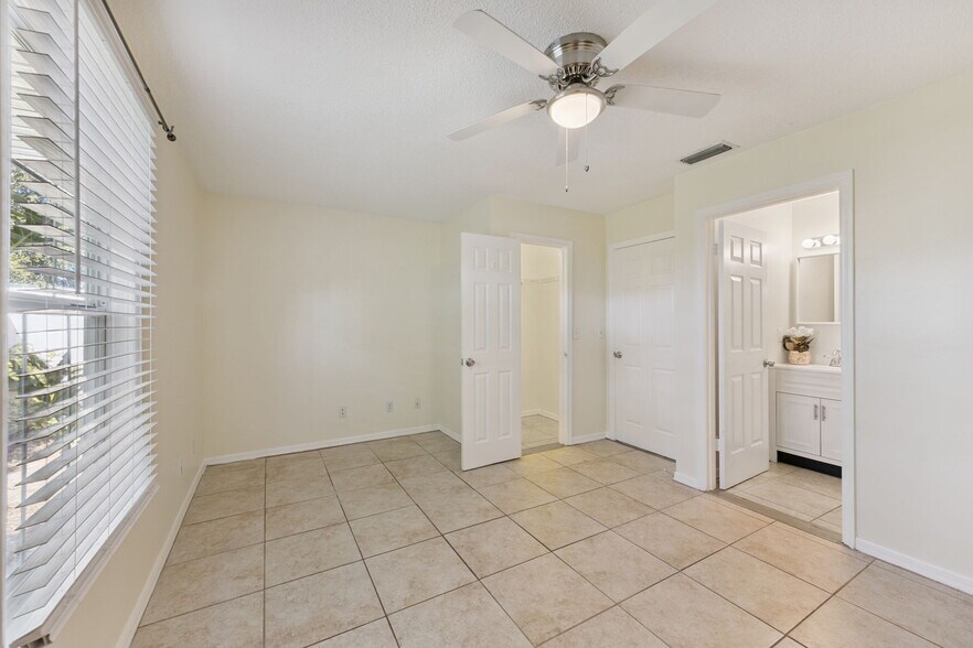 Building Photo - 212 Ridgecrest Loop