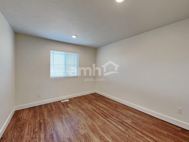 Building Photo - 5924 Verdigris Dr