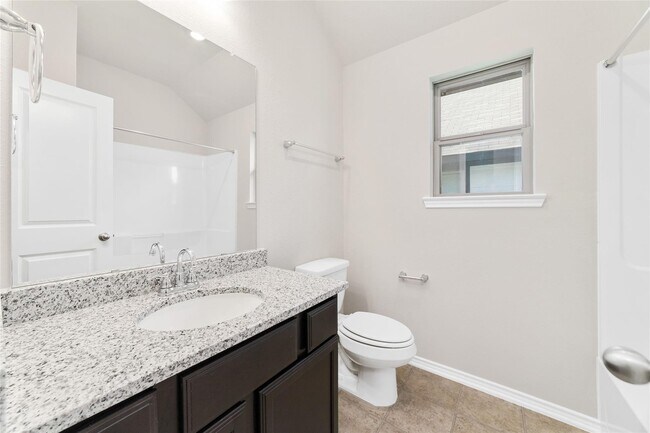 Building Photo - 8807 Oak Ivy Ln