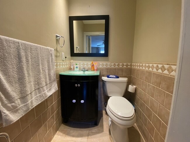 Building Photo - 4 Shadowbrook Ln