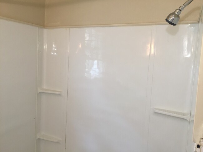 Building Photo - **AVAILABLE NOW**Midtown Columbus, GA 3 Be...