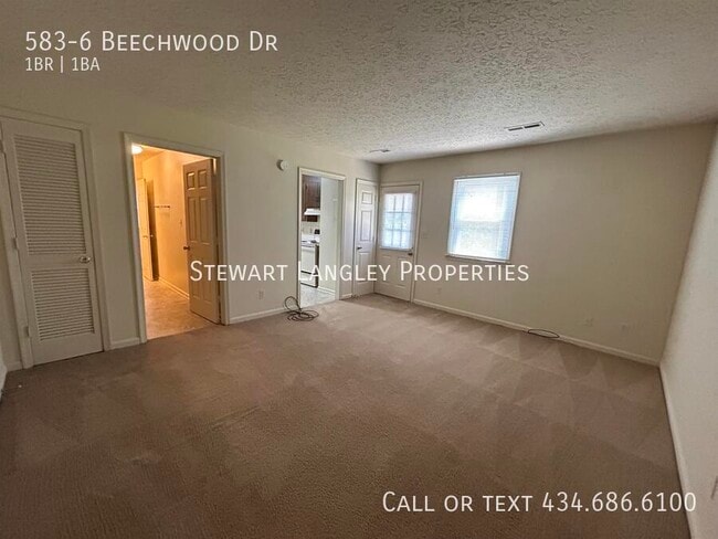Primary Photo - 583 Beechwood Dr