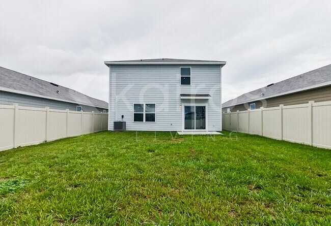 Building Photo - 4451 SW 85 Ln