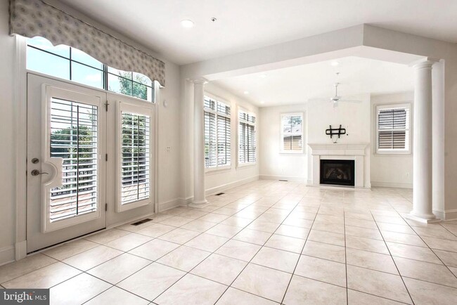 Building Photo - 8319 Quarry Manor Terrace