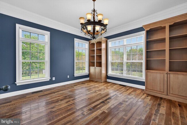 Building Photo - 13071 Haddonfield Ln