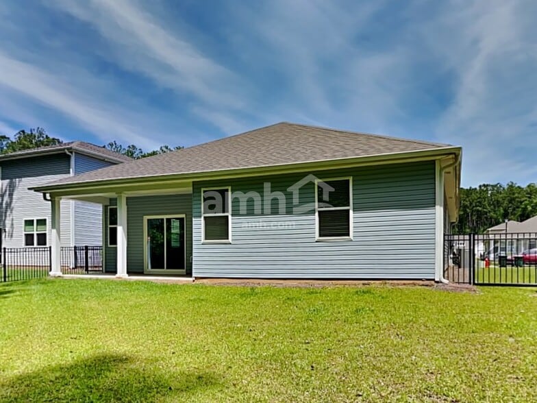 Building Photo - 513 West St