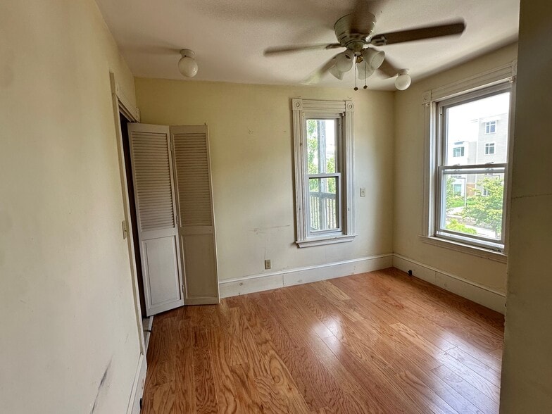 Building Photo - 602 Putnam Ave