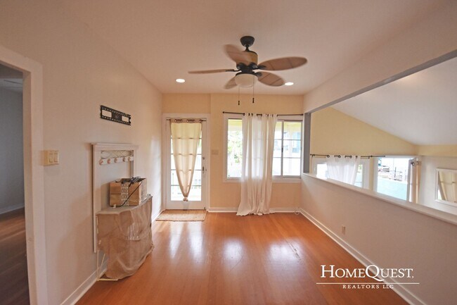 Building Photo - Live in Kailua Town!  Pet Friendly 3/2 with A/C - $4400