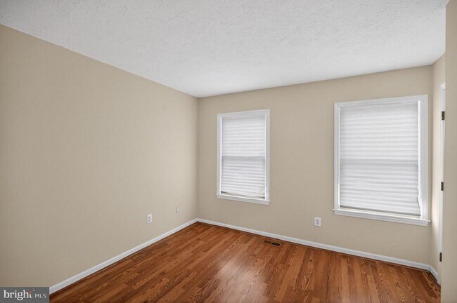 Building Photo - 7609 Croydon Pl