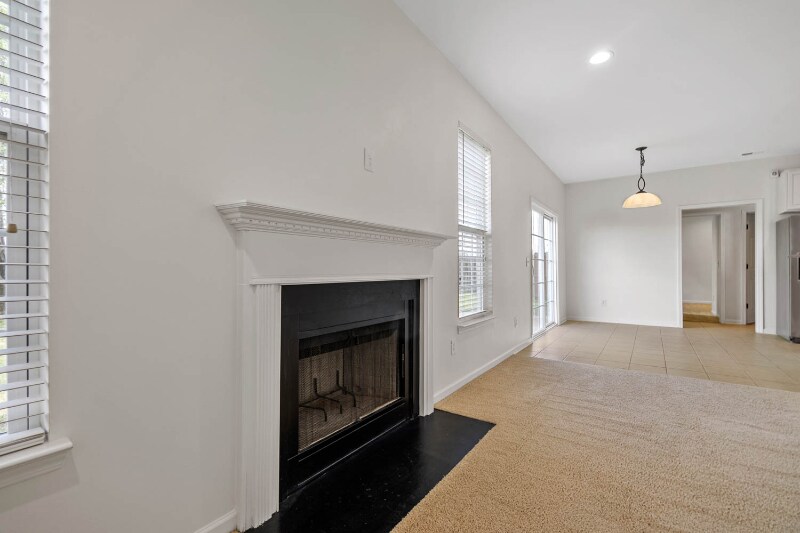 Building Photo - 4019 Cadence Dr