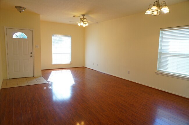 Primary Photo - 2514 Hawks Rd