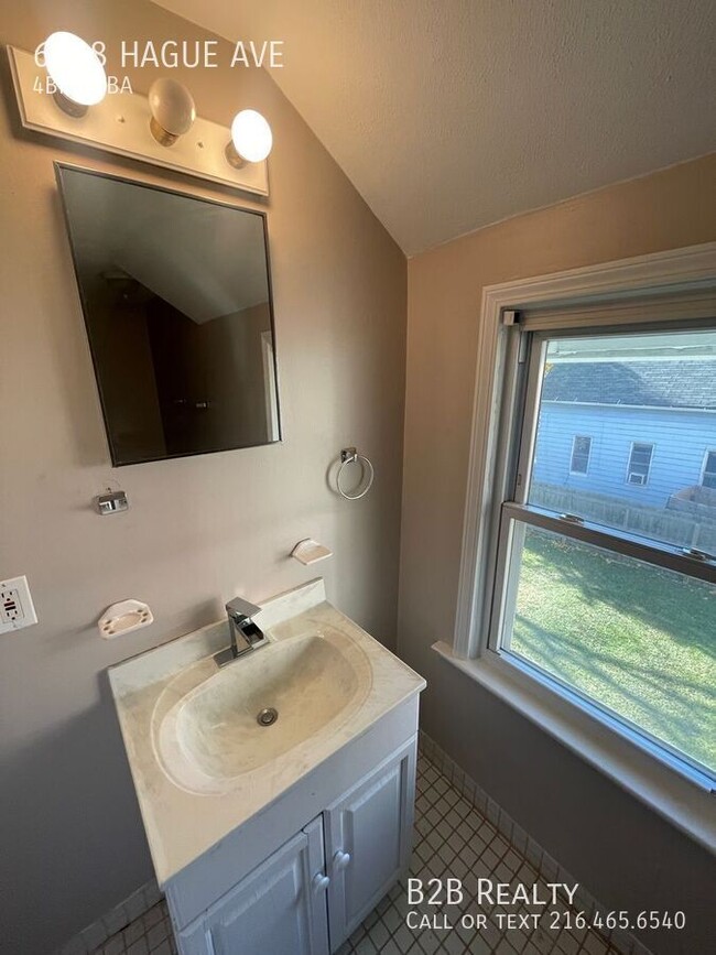 Building Photo - 6808 Hague Ave