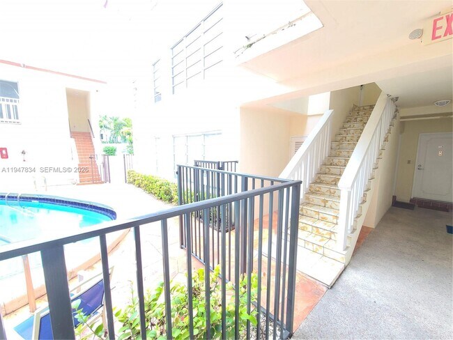 Building Photo - 1821 Jefferson Ave