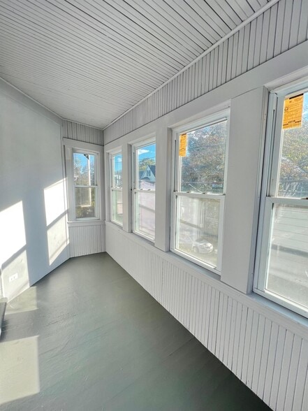 Building Photo - 141 Albion St