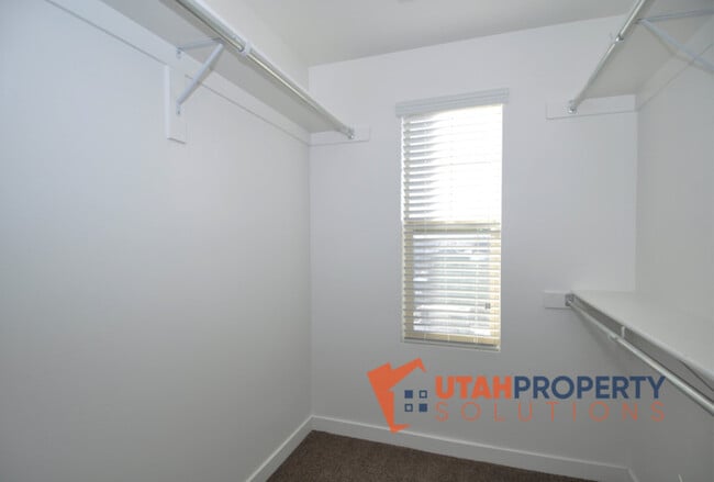 Building Photo - 7614 San Savino Way