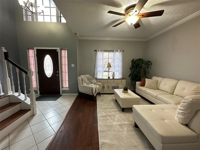 Building Photo - 1247 Mountain Lake Dr