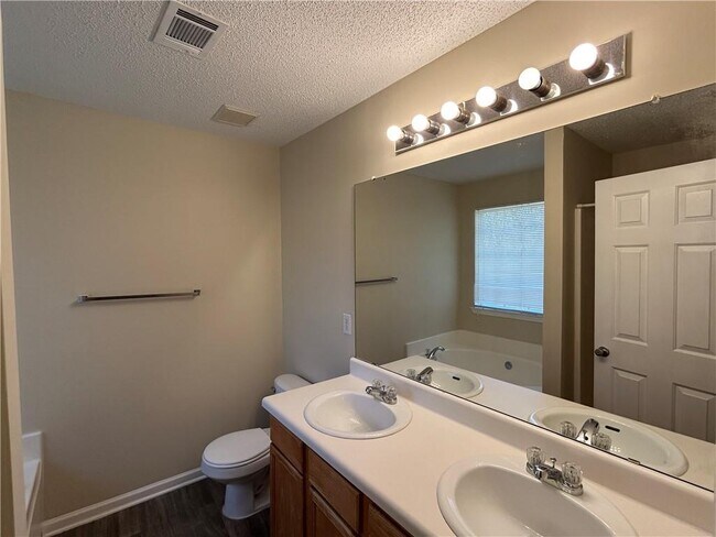 Building Photo - 4710 Brookwood View