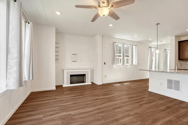 Building Photo - 17391 E 95th Ave