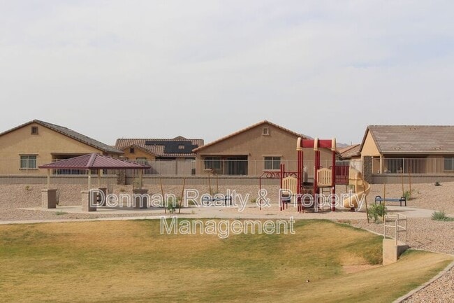 Building Photo - 1552 E Inouye Dr