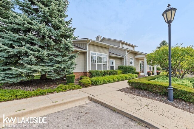 Building Photo - 45626 Stadler St