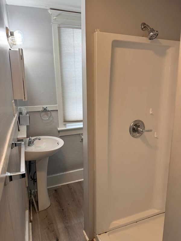 Building Photo - 24-26 Clarke Avenue, First Floor