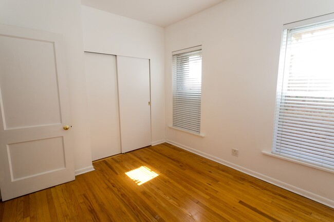 Bedroom - 5532 S. Kimbark Avenue