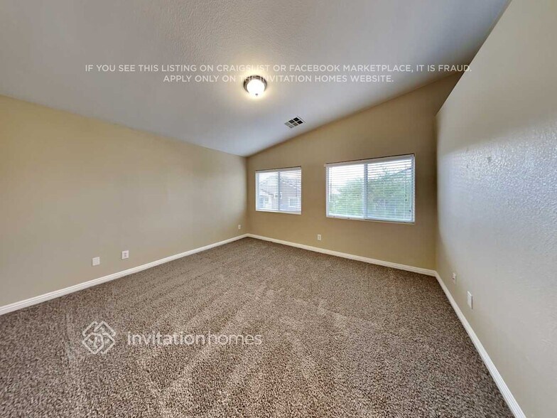 Building Photo - 1065 Thrill Ct