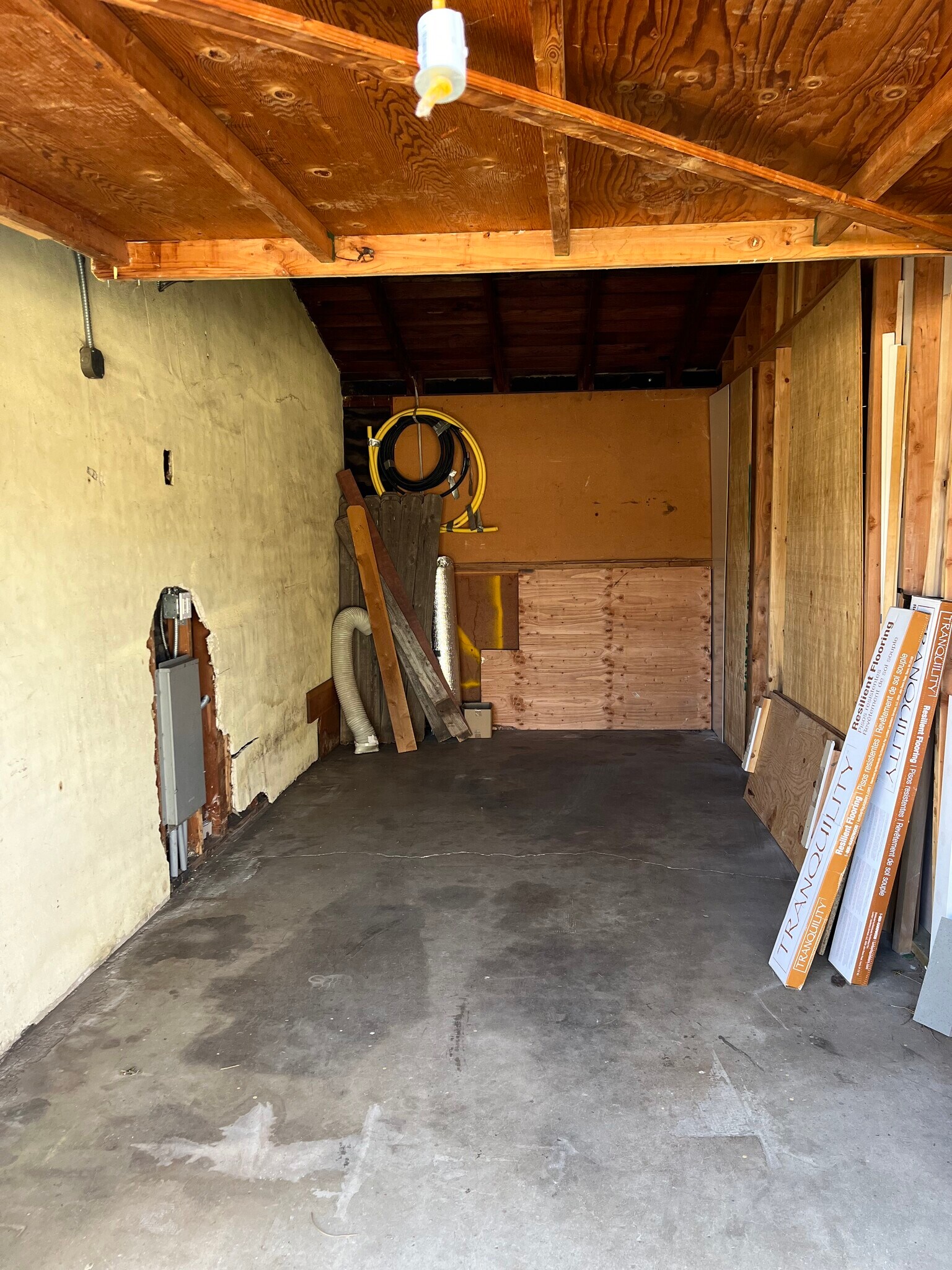 Building Photo - 21621 DuPont St