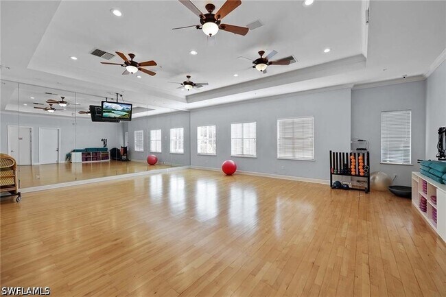 Building Photo - 1710 Tarpon Bay Dr S