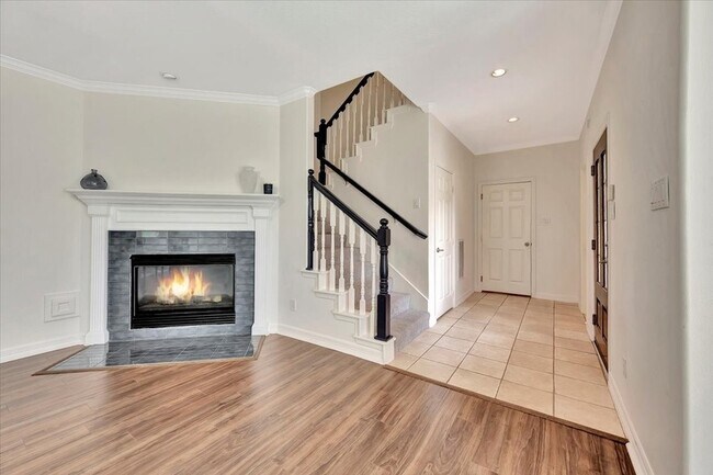 Building Photo - 12430 Timber Hollow