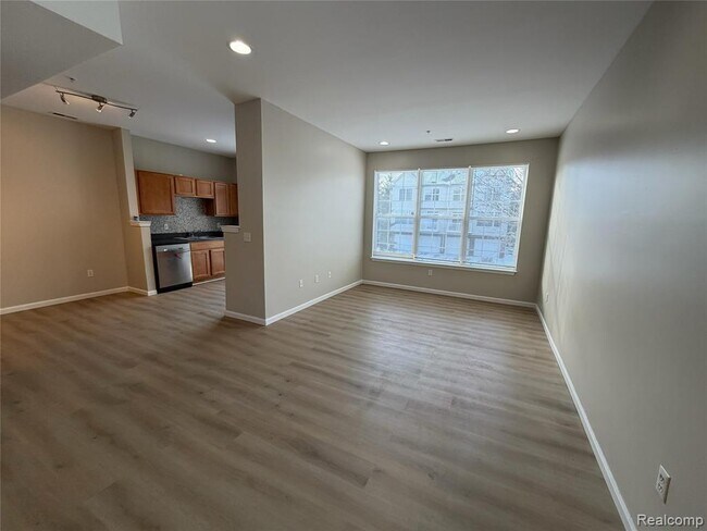 Building Photo - 575 Summerfield Dr