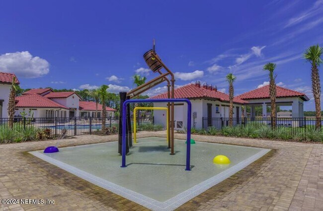 Building Photo - 33 Pickett Dr