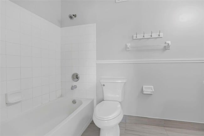 Building Photo - 9968 NW 57th Manor