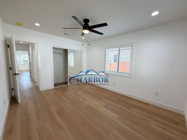 Building Photo - 3409 S Pacific Ave