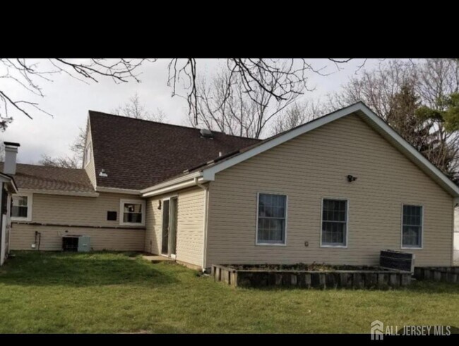 Building Photo - 55 Johnson Rd