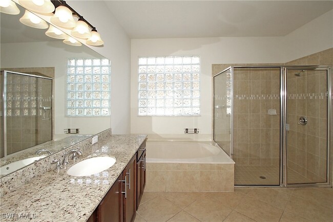 Building Photo - 11091 Sparkleberry Dr