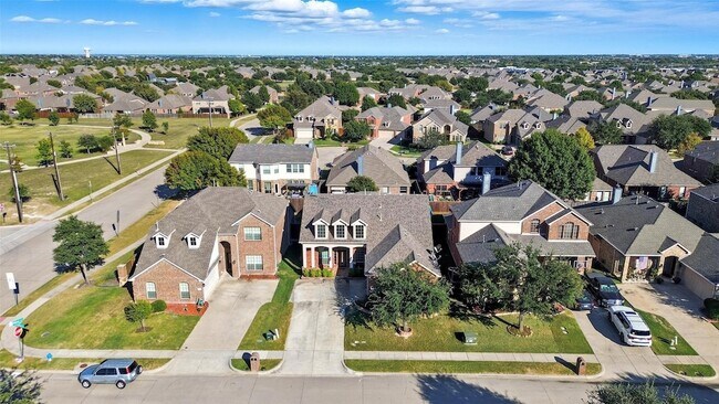 Building Photo - 1205 Dripping Springs Ln