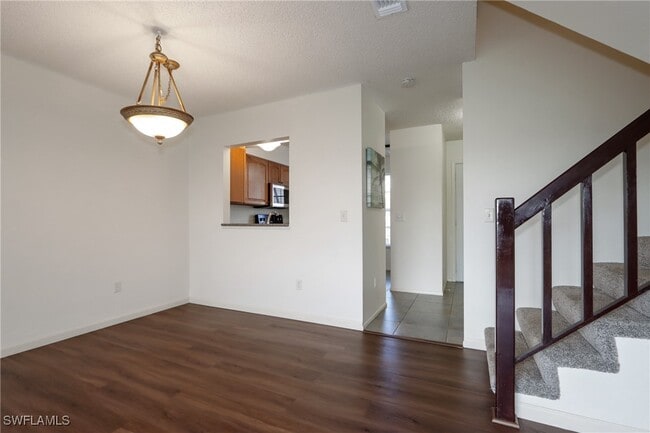 Building Photo - 25484 Cockleshell Dr