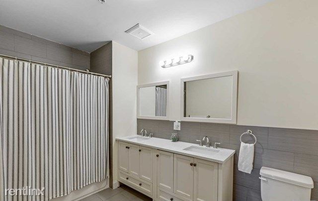 Building Photo - 1 br, 1.5 bath Condo - 90 Clinton Ave