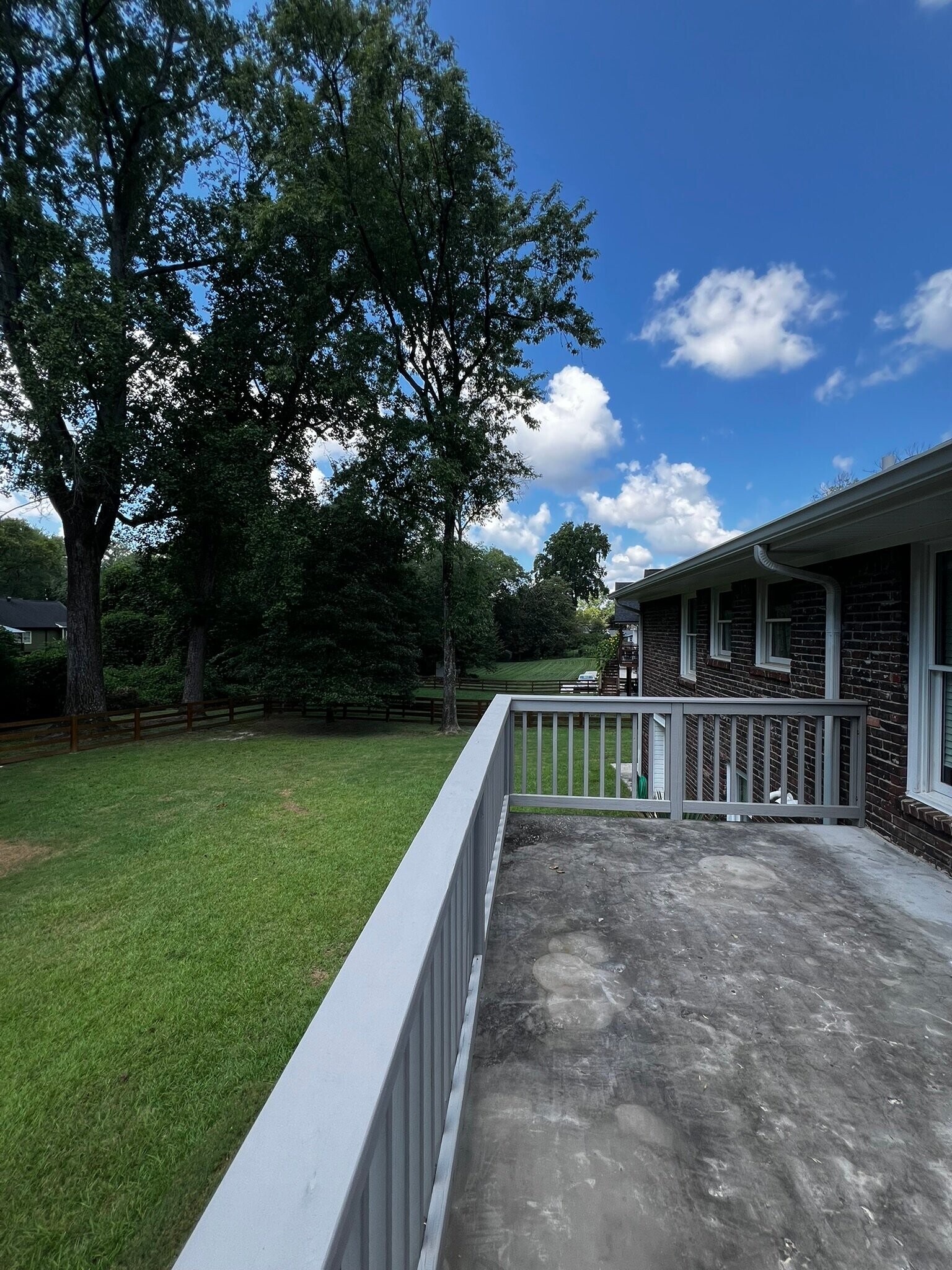 Building Photo - 578 Cambridge Dr