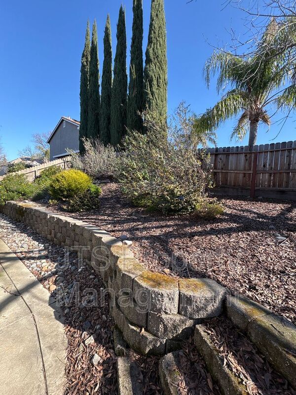 Building Photo - 6521 Turnstone Way