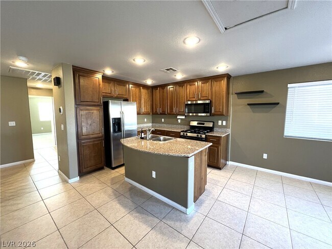 Building Photo - 8154 Sandy Slope Ct