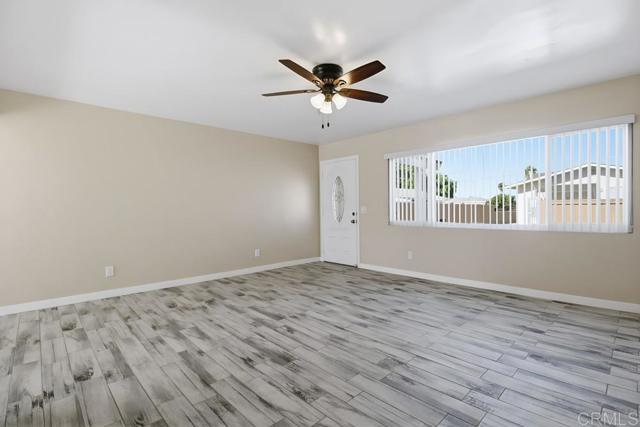 Building Photo - 1685 Donax Ave