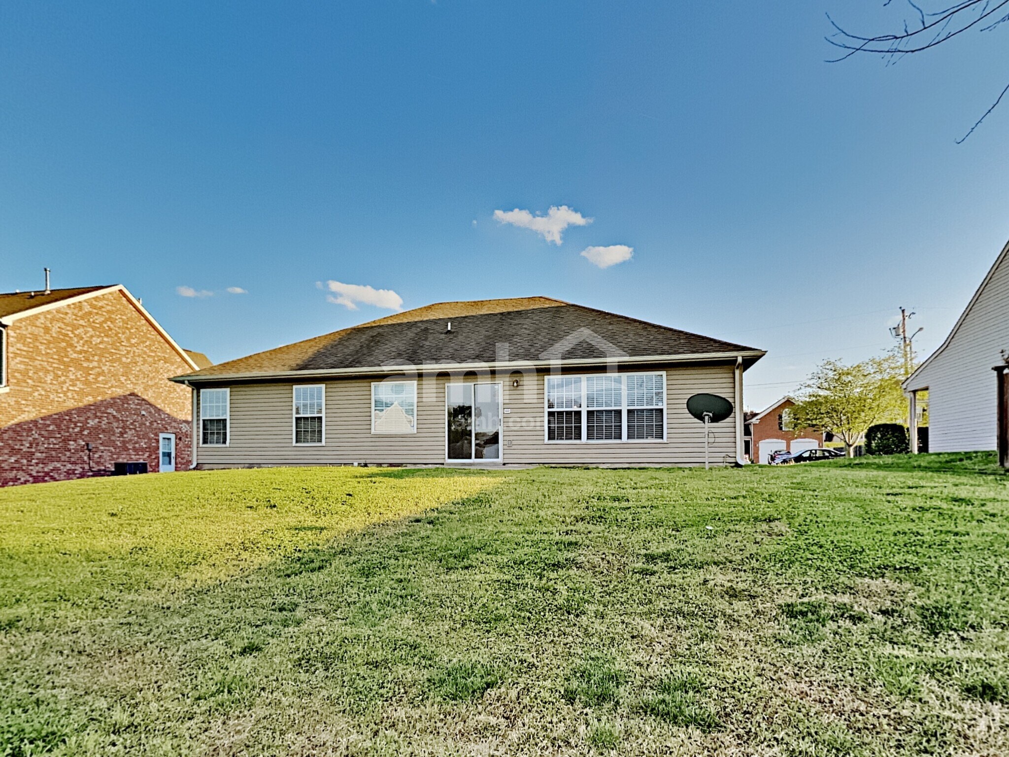 Building Photo - 2336 Hockett Dr