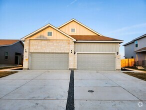 Building Photo - Lovely home in Cibolo!