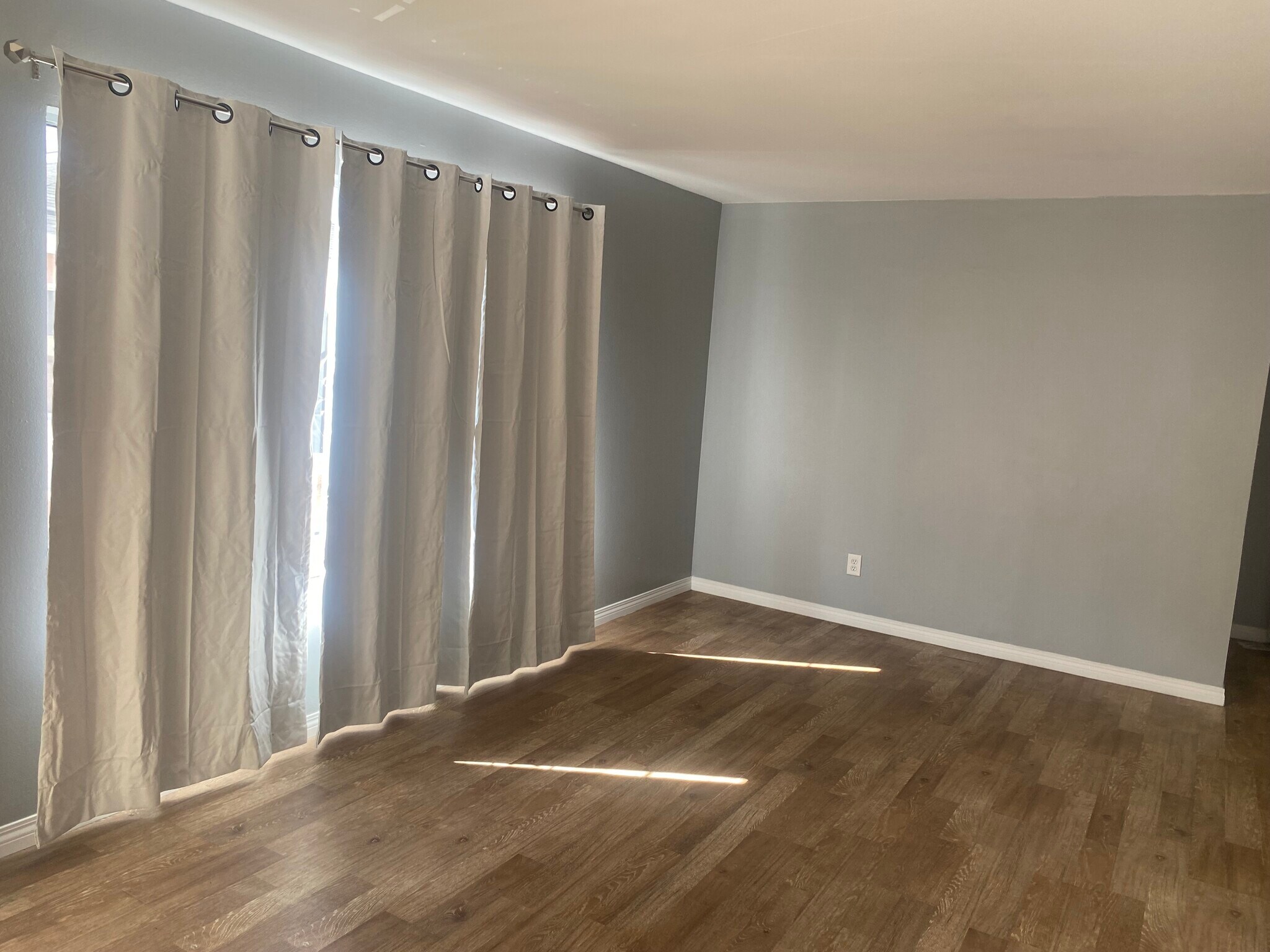 Family Room - 4529 W 173rd St