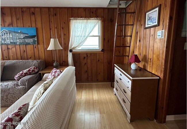 Building Photo - 2200 Oceanfront