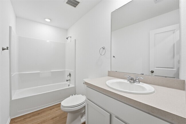 Building Photo - 213 Rustic Ridge Cir