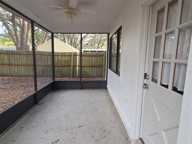 Building Photo - 2067 Red Cedar Ln